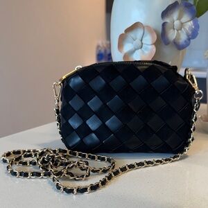 Black Woven Crossbody Bag with Gold Chain Strap